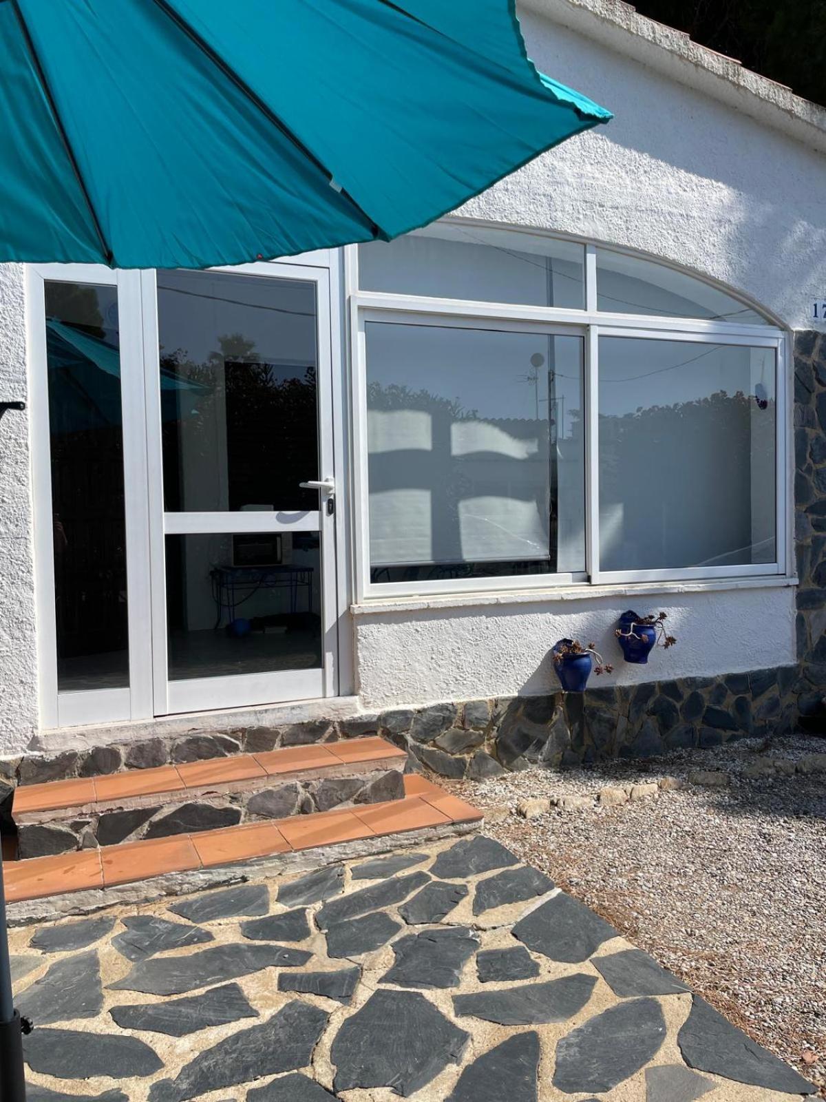 Villa Pordofo 2 Chambres Roses Zewnętrze zdjęcie